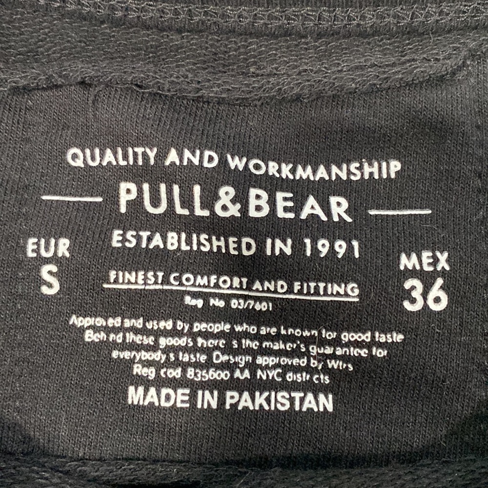 Pull & Bear We All Dream of Far Away Astronaut Outer Space Pullover‎ Sweatshirt - Picture 7 of 7